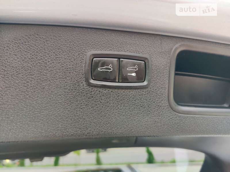 Внедорожник / Кроссовер Porsche Macan 2015 в Киеве фото 26 Внедорожник / Кроссовер Porsche Macan 2015 в Киеве