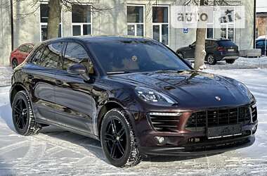 Внедорожник / Кроссовер Porsche Macan 2017 в 