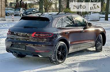 Внедорожник / Кроссовер Porsche Macan 2017 в 