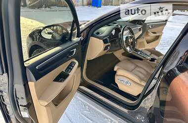 Внедорожник / Кроссовер Porsche Macan 2017 в 