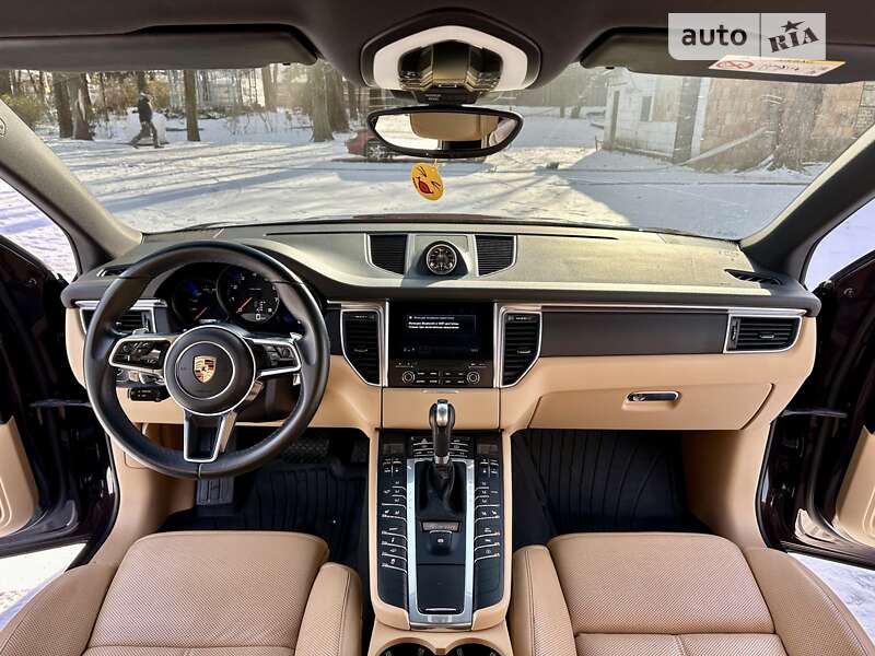 Внедорожник / Кроссовер Porsche Macan 2017 в Киеве