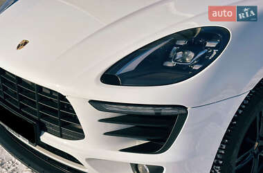 Позашляховик / Кросовер Porsche Macan 2017 в Одесі