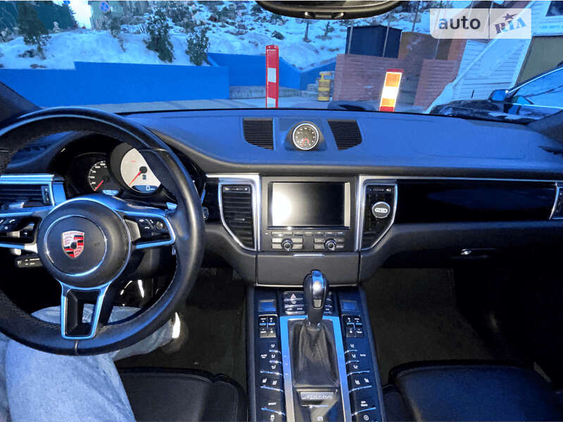 Позашляховик / Кросовер Porsche Macan 2014 в Львові