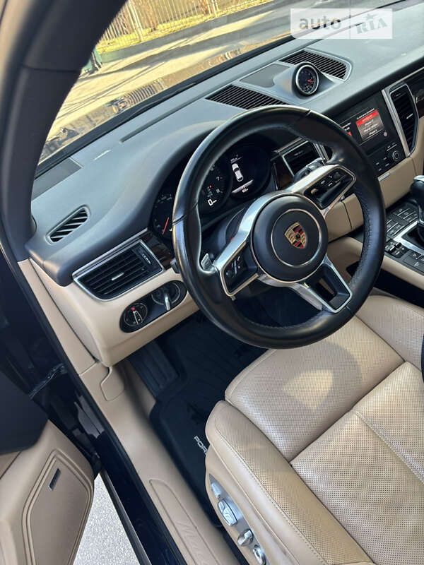 Позашляховик / Кросовер Porsche Macan 2018 в Києві