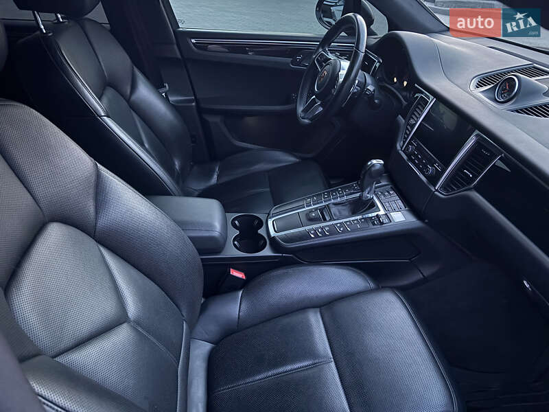 Позашляховик / Кросовер Porsche Macan 2016 в Києві фото 13 Позашляховик / Кросовер Porsche Macan 2016 в Києві