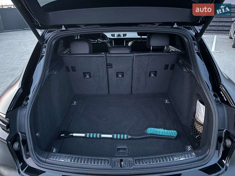 Позашляховик / Кросовер Porsche Macan 2016 в Києві фото 16 Позашляховик / Кросовер Porsche Macan 2016 в Києві