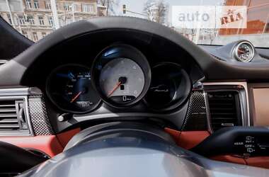 Позашляховик / Кросовер Porsche Macan 2014 в Дніпрі