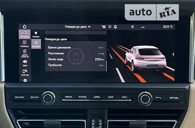 Позашляховик / Кросовер Porsche Macan 2020 в 