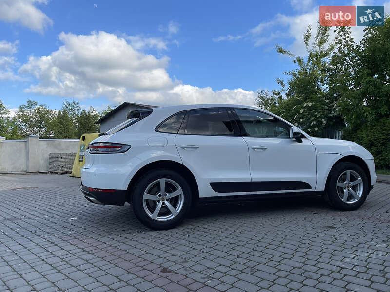Внедорожник / Кроссовер Porsche Macan 2021 в Ивано-Франковске