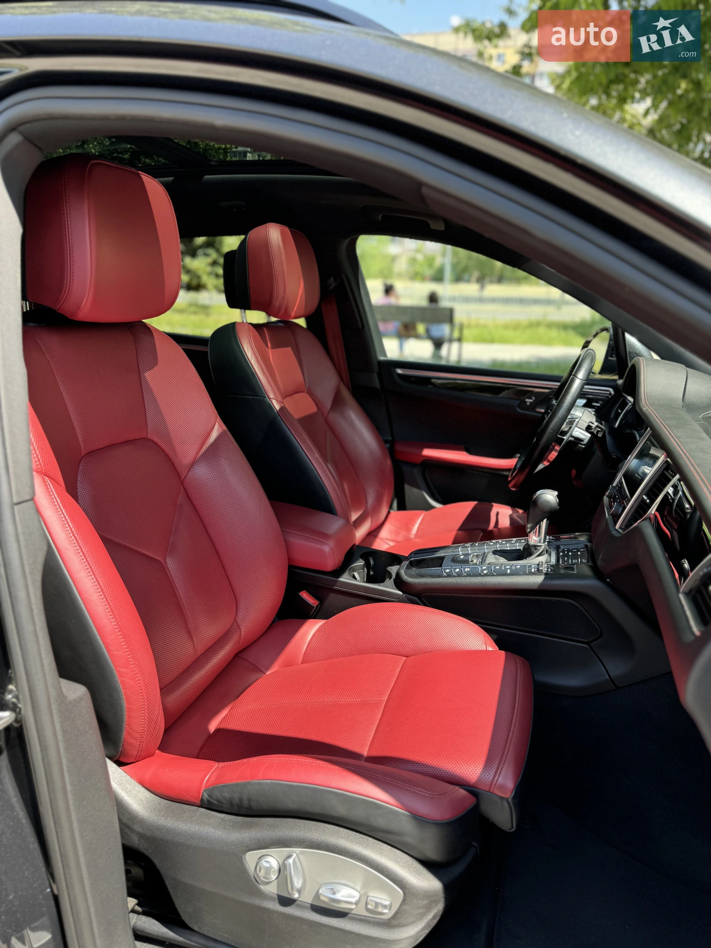 2016 Porsche Macan - мініатюра 6