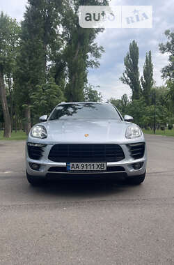 Позашляховик / Кросовер Porsche Macan 2017 в Києві