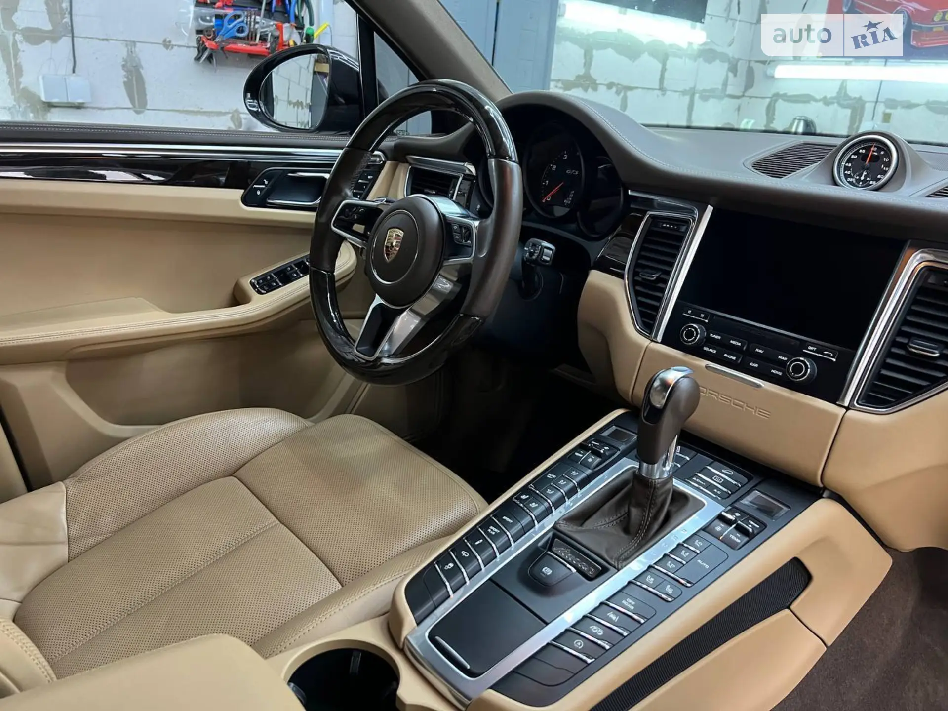 2016 Porsche Macan - мініатюра 14