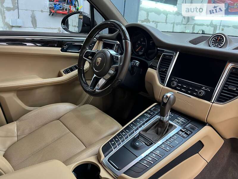 Внедорожник / Кроссовер Porsche Macan 2016 в Днепре