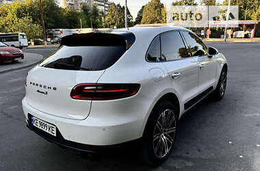 Внедорожник / Кроссовер Porsche Macan 2014 в 