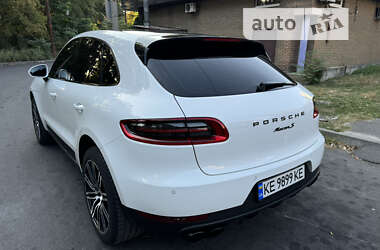 Внедорожник / Кроссовер Porsche Macan 2014 в 