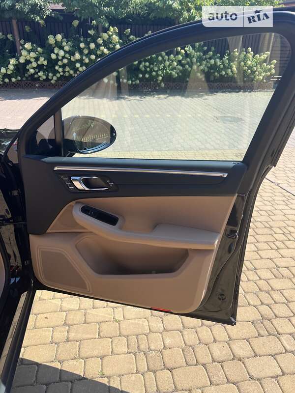 Внедорожник / Кроссовер Porsche Macan 2021 в Львове