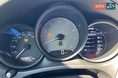 Позашляховик / Кросовер Porsche Macan 2022 в 