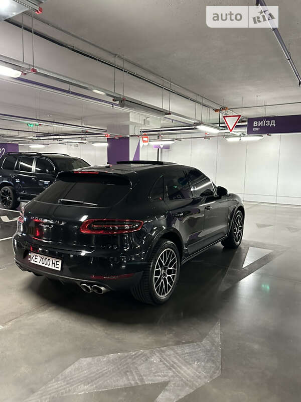 Внедорожник / Кроссовер Porsche Macan 2014 в Киеве