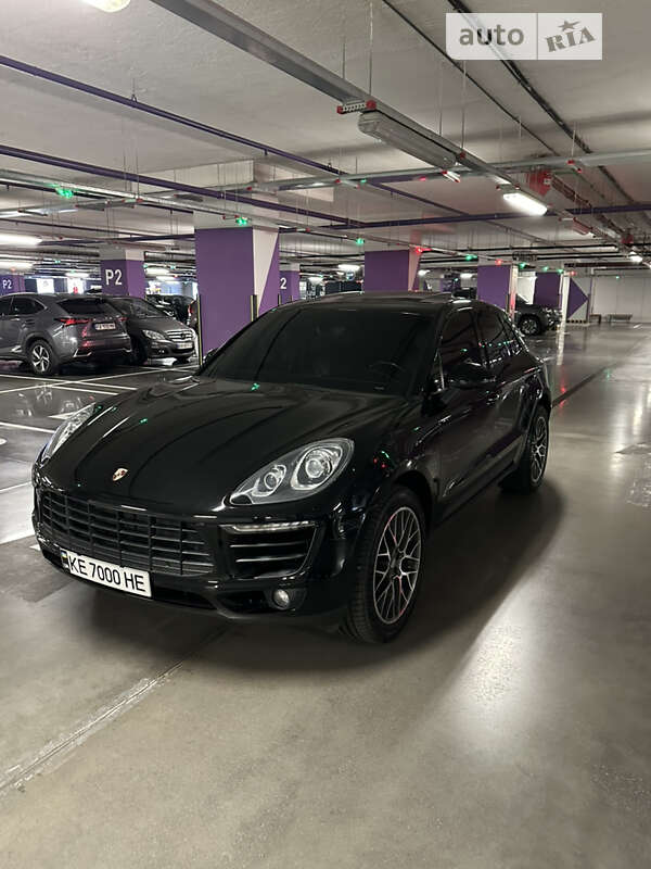 Внедорожник / Кроссовер Porsche Macan 2014 в Киеве