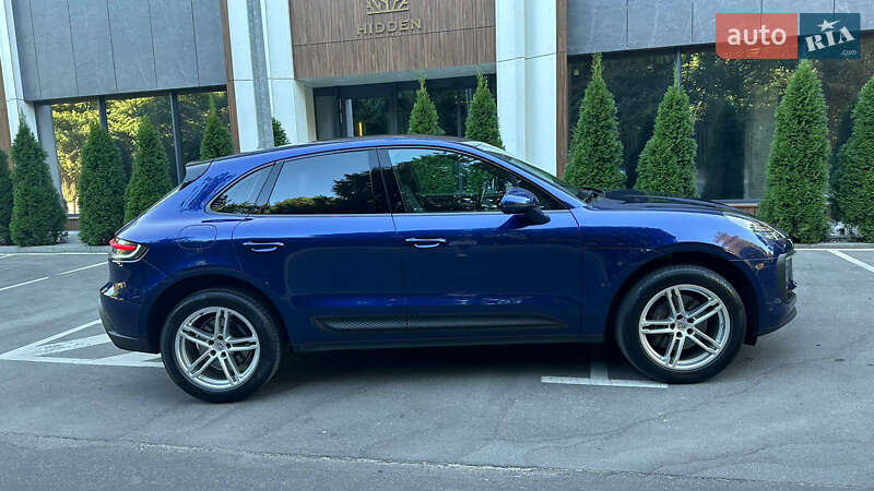 Внедорожник / Кроссовер Porsche Macan 2022 в Киеве