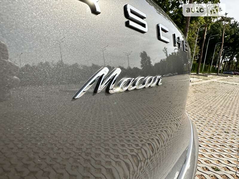 Внедорожник / Кроссовер Porsche Macan 2017 в Харькове