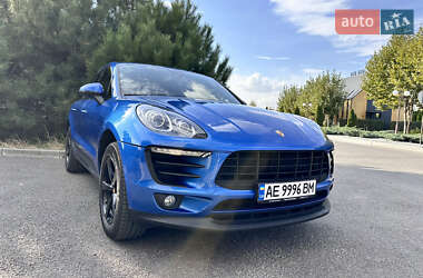Внедорожник / Кроссовер Porsche Macan 2018 в 