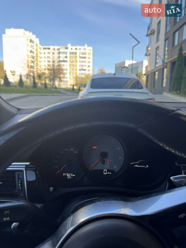 Внедорожник / Кроссовер Porsche Macan 2014 в Львове