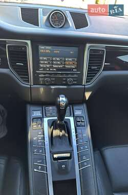 Внедорожник / Кроссовер Porsche Macan 2014 в 