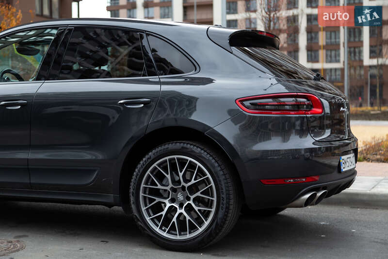 Внедорожник / Кроссовер Porsche Macan 2018 в Киеве фото 6 Внедорожник / Кроссовер Porsche Macan 2018 в Киеве