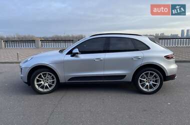 Внедорожник / Кроссовер Porsche Macan 2017 в Киеве