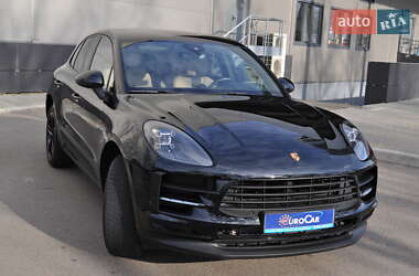 Позашляховик / Кросовер Porsche Macan 2020 в Києві