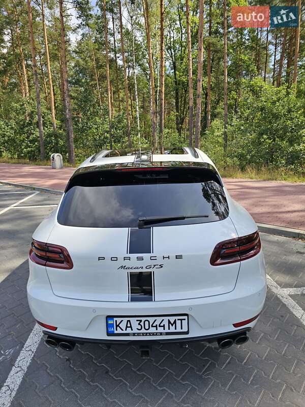 Внедорожник / Кроссовер Porsche Macan 2016 в Киеве фото 4 Внедорожник / Кроссовер Porsche Macan 2016 в Киеве