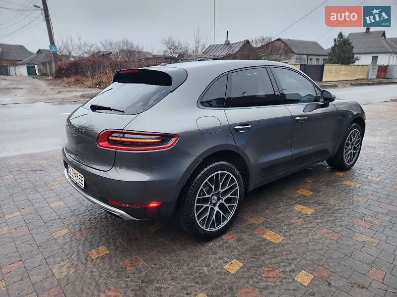 Внедорожник / Кроссовер Porsche Macan 2018 в Киеве