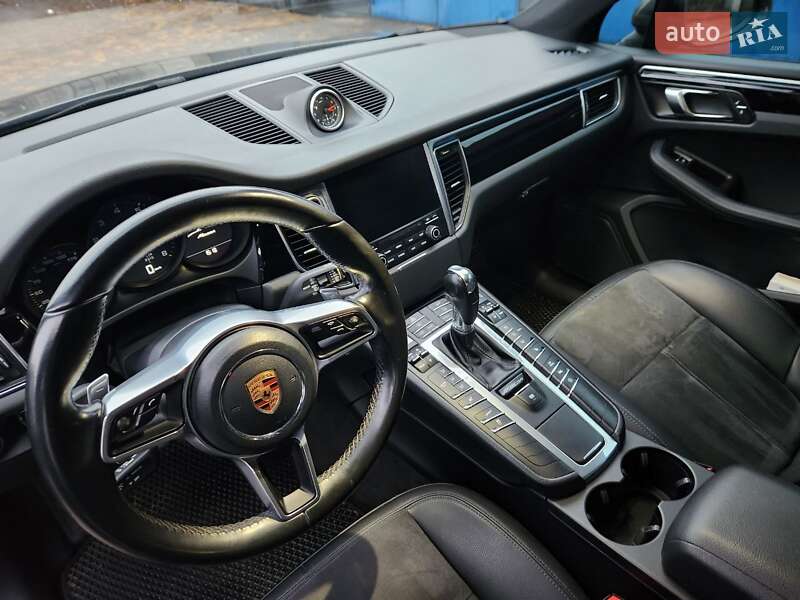 Внедорожник / Кроссовер Porsche Macan 2018 в Киеве