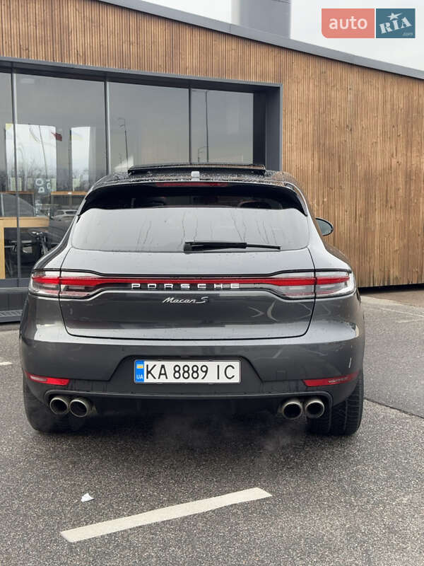 Внедорожник / Кроссовер Porsche Macan 2020 в Киеве
