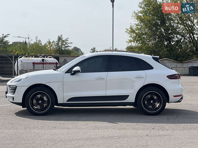Внедорожник / Кроссовер Porsche Macan 2015 в Запорожье