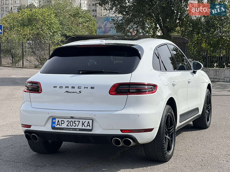 Внедорожник / Кроссовер Porsche Macan 2015 в Запорожье