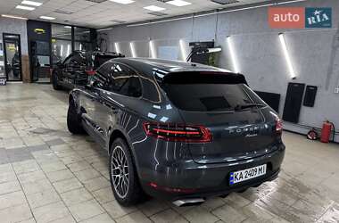 Внедорожник / Кроссовер Porsche Macan 2016 в 