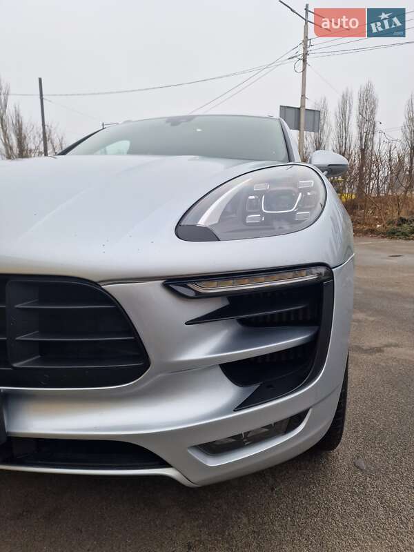Внедорожник / Кроссовер Porsche Macan 2015 в Киеве