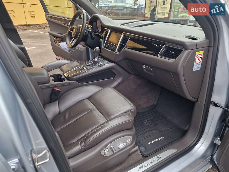 Внедорожник / Кроссовер Porsche Macan 2015 в Киеве