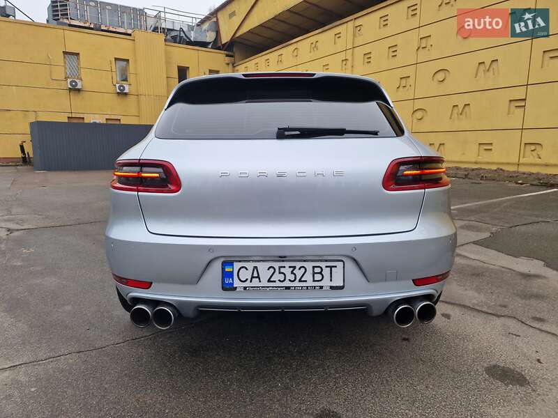 Внедорожник / Кроссовер Porsche Macan 2015 в Киеве