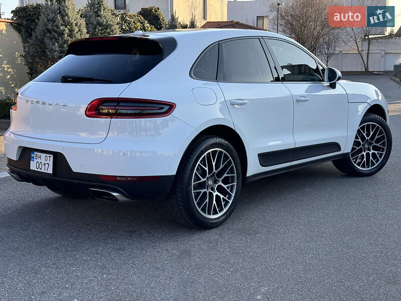 Внедорожник / Кроссовер Porsche Macan 2016 в Одессе