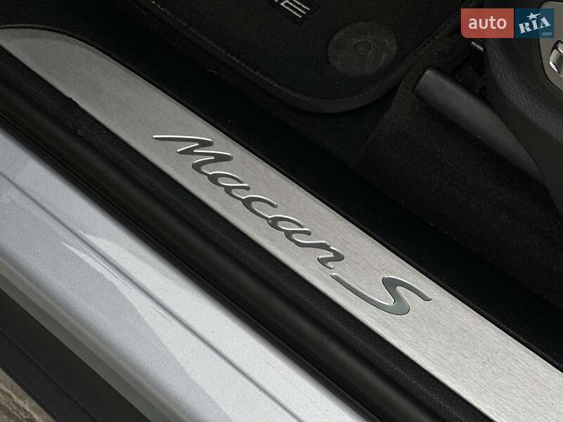 Позашляховик / Кросовер Porsche Macan 2017 в Мукачевому