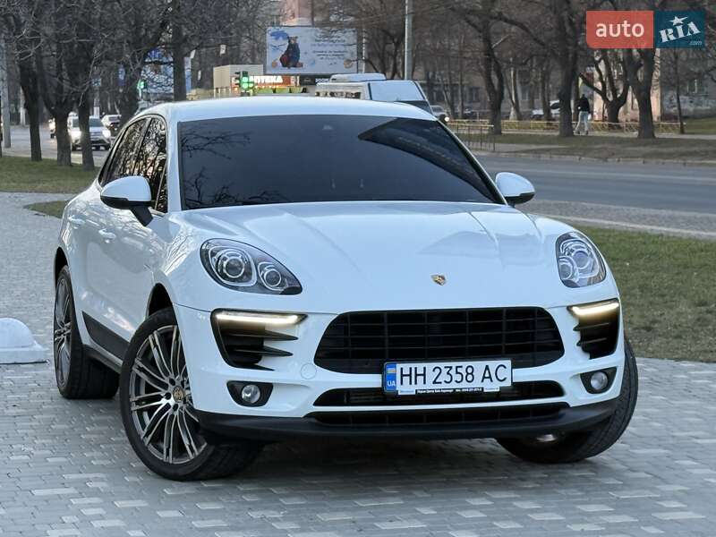 Внедорожник / Кроссовер Porsche Macan 2017 в Одессе