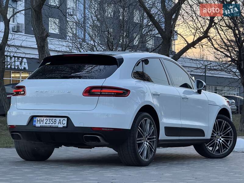 Внедорожник / Кроссовер Porsche Macan 2017 в Одессе