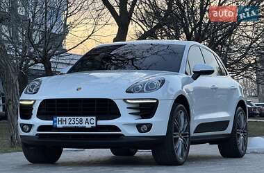 Внедорожник / Кроссовер Porsche Macan 2017 в 