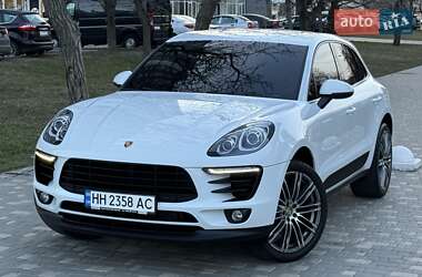 Внедорожник / Кроссовер Porsche Macan 2017 в 