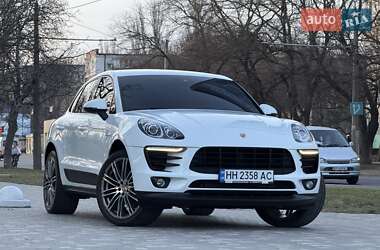 Внедорожник / Кроссовер Porsche Macan 2017 в 