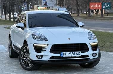 Внедорожник / Кроссовер Porsche Macan 2017 в 