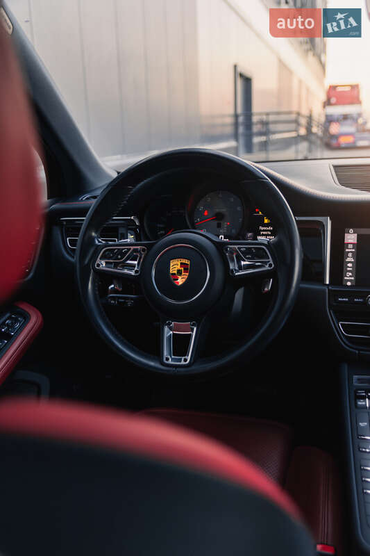 Внедорожник / Кроссовер Porsche Macan 2021 в Киеве